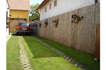 Slovacia Byt Veľký Meder, Exteriorul